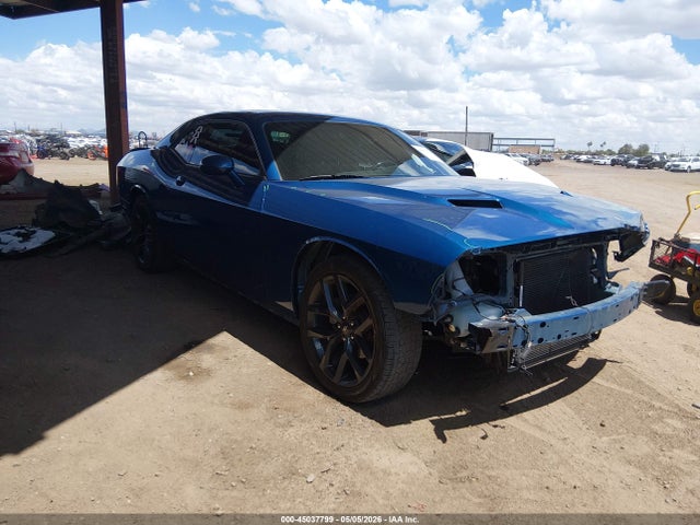 Salvage Dodge Challenger Image
