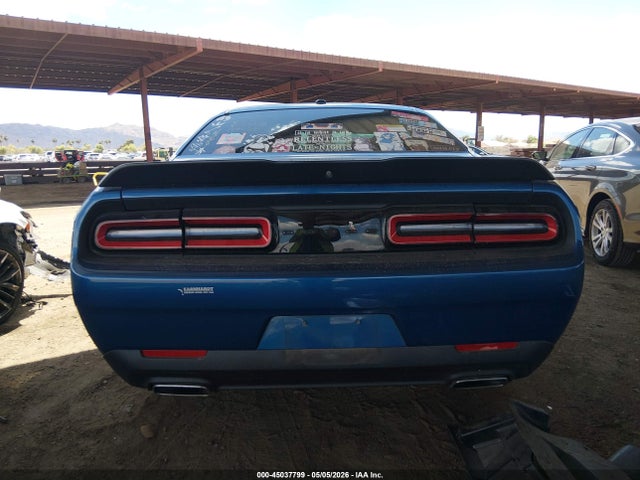 Dodge Challenger Sxt