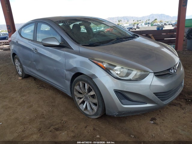 Salvage Hyundai ELANTRA Image