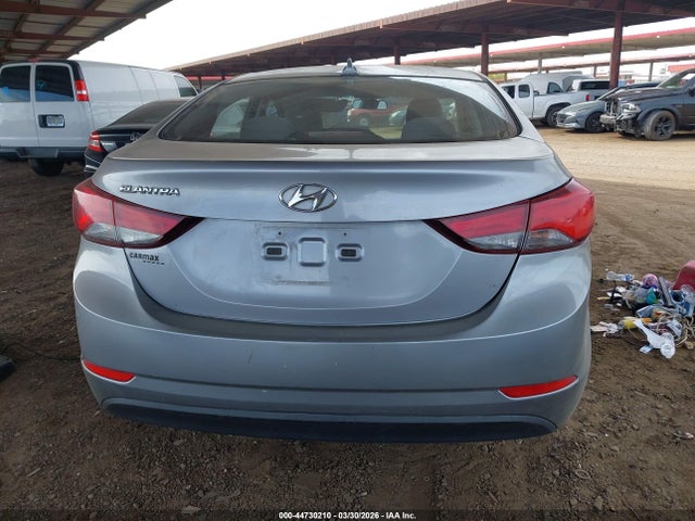 Hyundai ELANTRA Se
