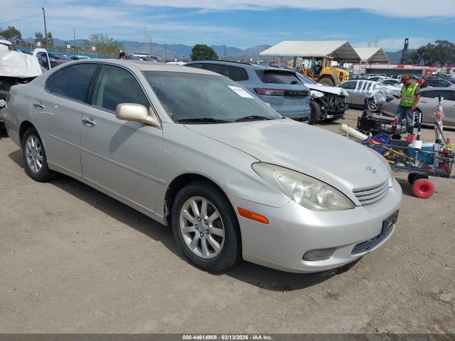 Salvage Lexus Es Image