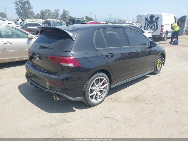 Volkswagen Golf 2.0t Se
