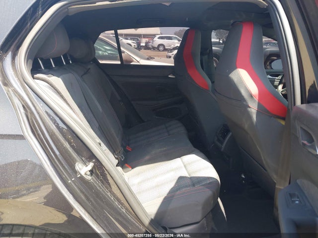 Volkswagen Golf 2.0t Se