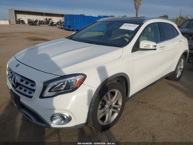 Mercedes-Benz GLA 4matic