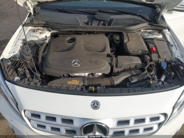 Mercedes-Benz GLA 4matic
