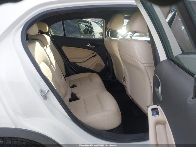 Mercedes-Benz GLA 4matic
