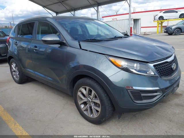 Salvage Kia Sportage Image