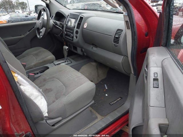 Nissan Frontier Sv
