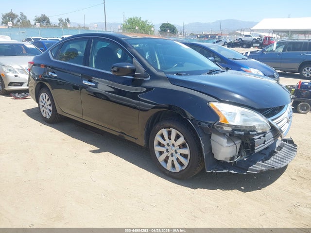 Salvage Nissan Sentra Image