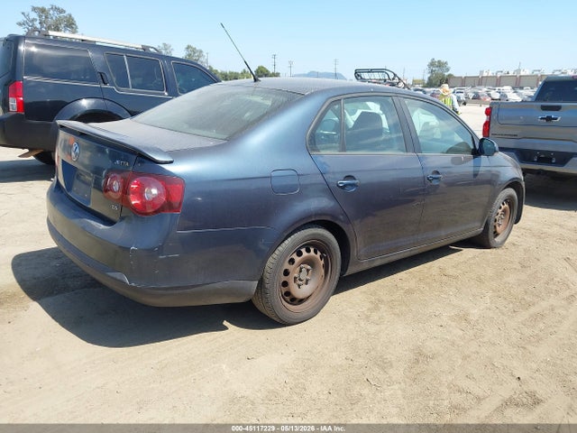 Volkswagen Jetta S