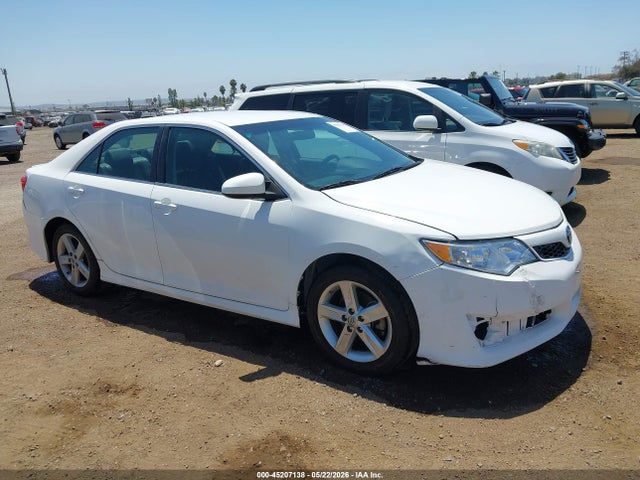 Salvage Toyota Camry Image