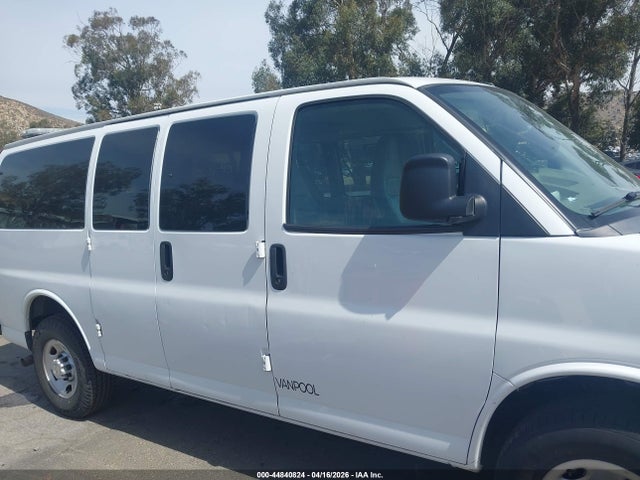 Chevrolet Express Rwd 3500 Regular Wheelbase Ls