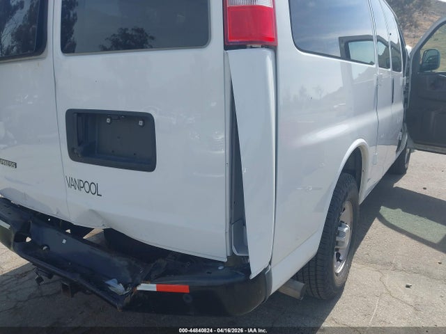 Chevrolet Express Rwd 3500 Regular Wheelbase Ls