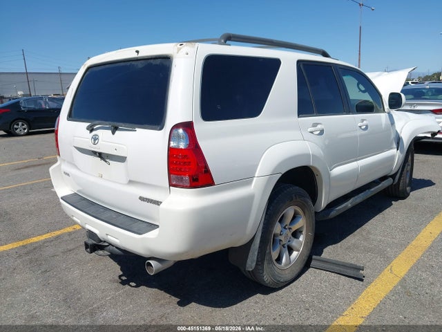 Toyota 4Runner Sport V8