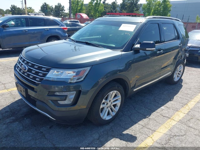 Ford Explorer Xlt