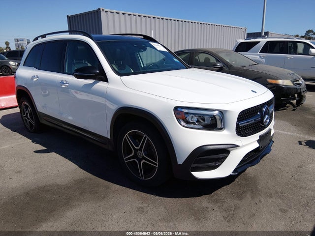 Salvage Mercedes-Benz GLB Image