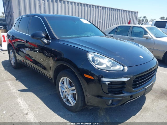 Salvage Porsche Cayenne Image