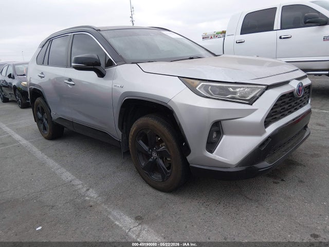 Salvage Toyota RAV4 Image