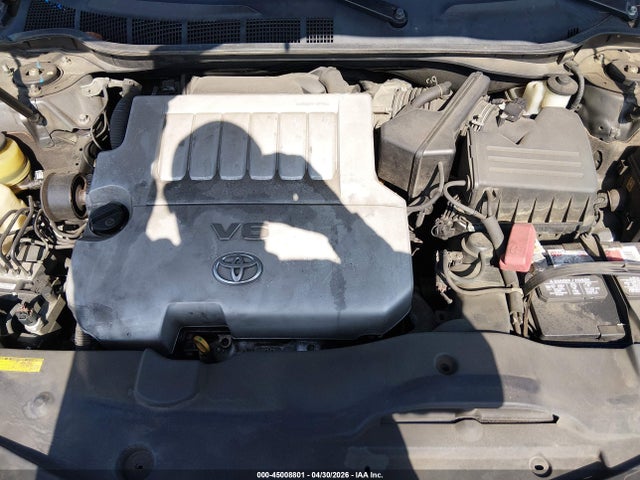 Toyota Camry Le V6