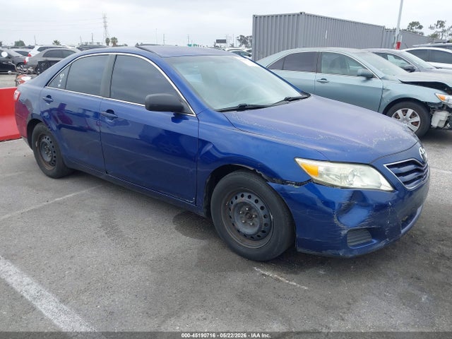 Salvage Toyota Camry Image