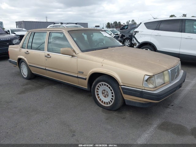 Salvage Volvo 760 Image