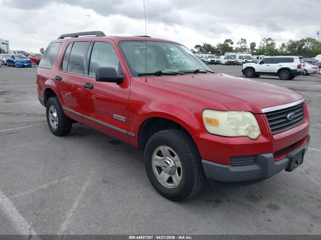 Salvage Ford Explorer Image