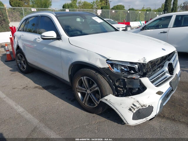 Salvage Mercedes-Benz GLC Image