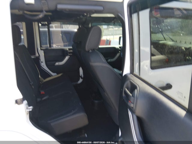 Jeep Wrangler Sahara 4x4