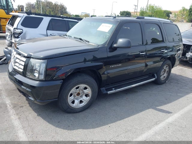 Cadillac Escalade Standard