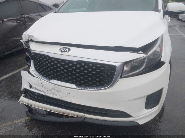 Kia Sedona Lx