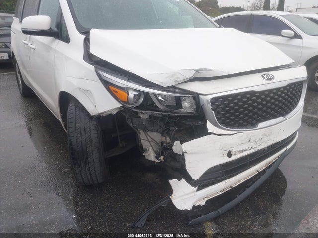 Kia Sedona Lx