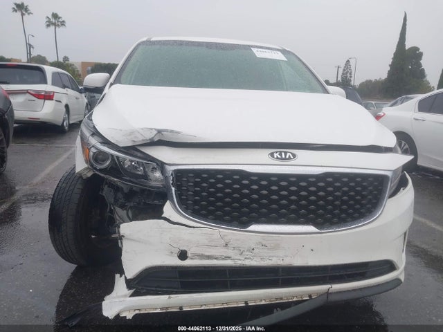 Kia Sedona Lx