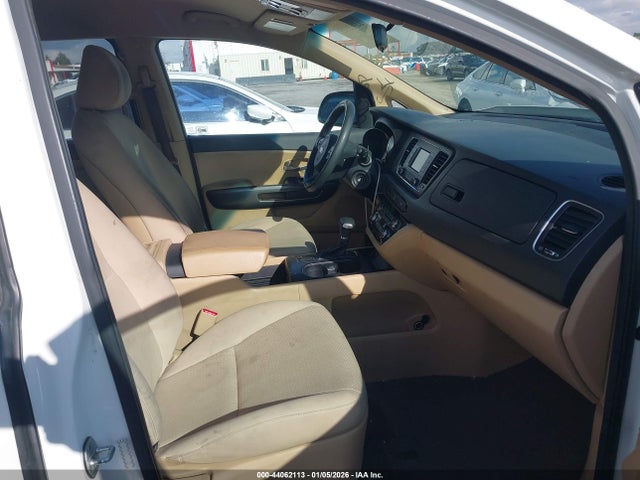 Kia Sedona Lx
