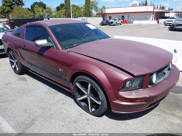 Salvage Ford Mustang Image