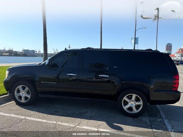 Chevrolet Suburban 1500 Ltz
