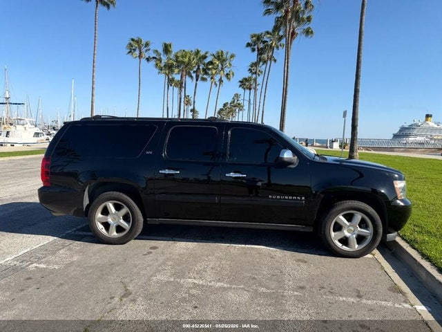 Chevrolet Suburban 1500 Ltz