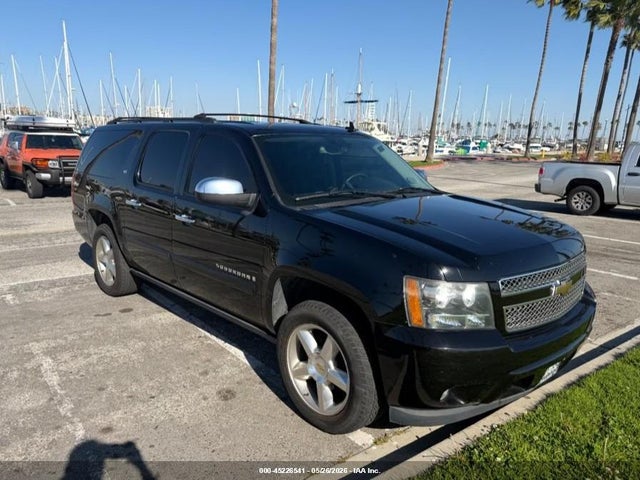 Salvage Chevrolet Suburban 1500 Image