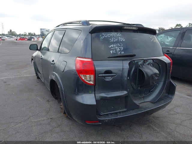 Toyota RAV4 Sport V6