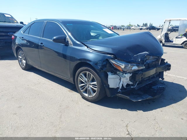 Salvage Toyota Camry Image