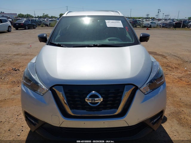 Nissan Kicks Sr