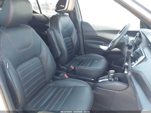 Nissan Kicks Sr