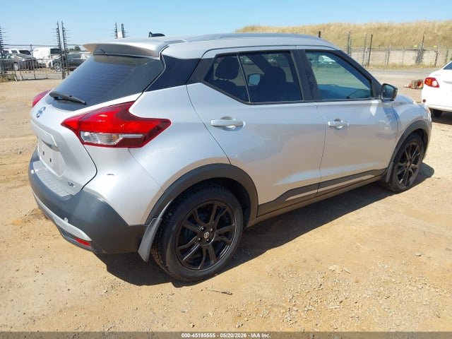 Nissan Kicks Sr