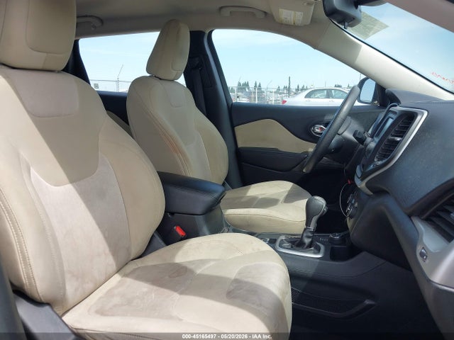 Jeep Cherokee Sport