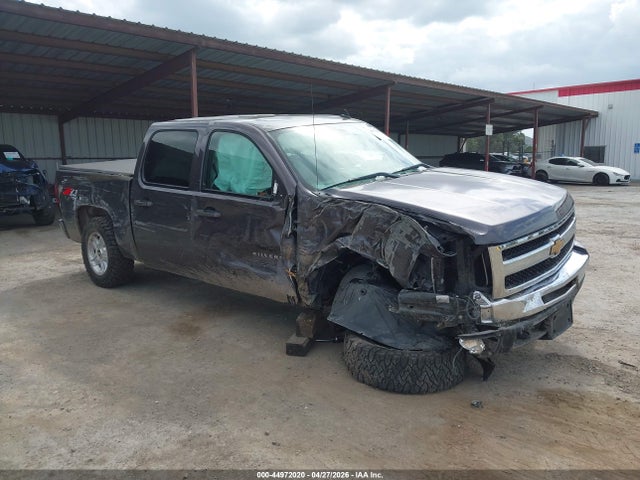 Salvage Chevrolet Silverado 1500 Image