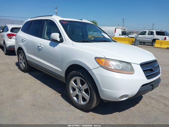 Salvage Hyundai SANTA FE Image