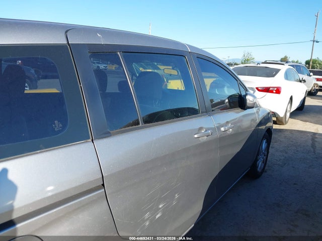 Mazda Mazda5 Sport