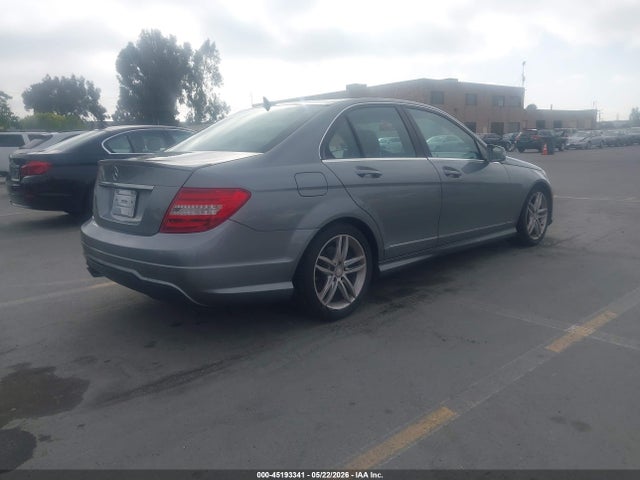 Mercedes-Benz C-Class Sport
