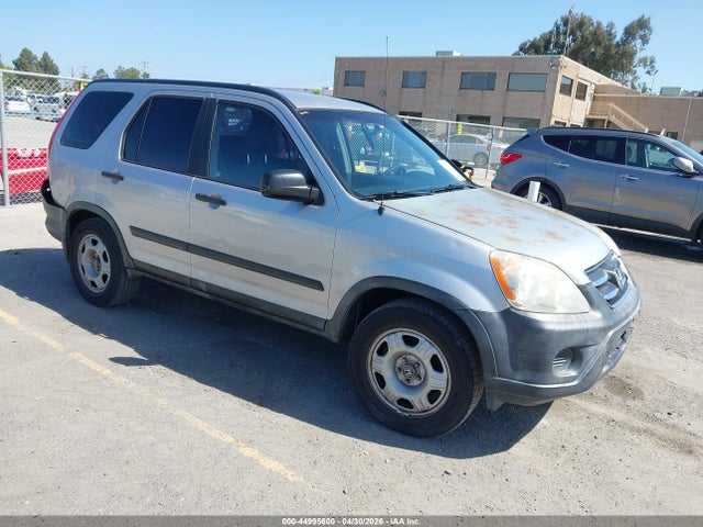 Salvage Honda CR-V Image
