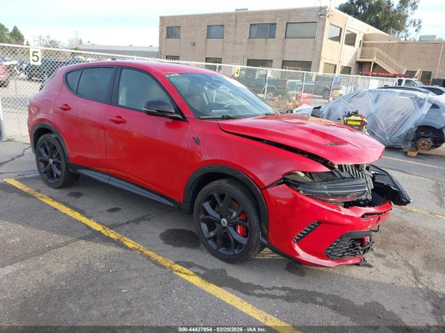 Salvage Dodge Hornet Image