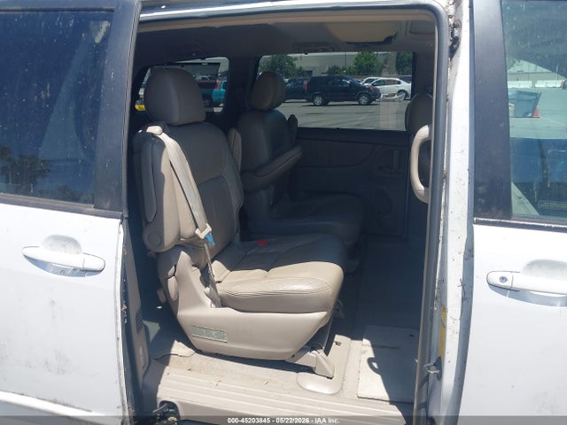 Toyota Sienna Xle